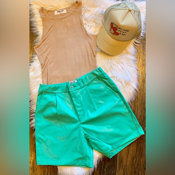 Tan Sleeveless Bodysuit - Picture 1 of 4